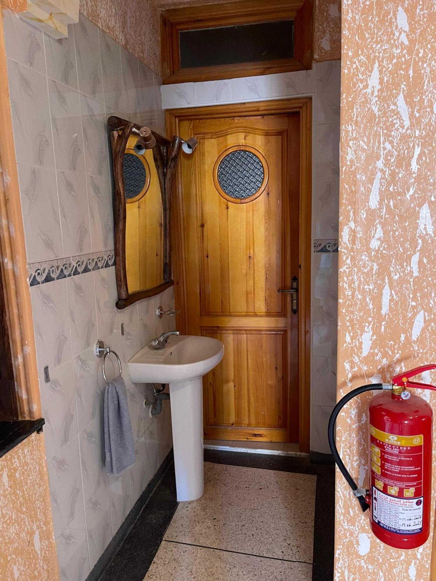 Berber Waves Surf House Hostel Tamraght Εξωτερικό φωτογραφία
