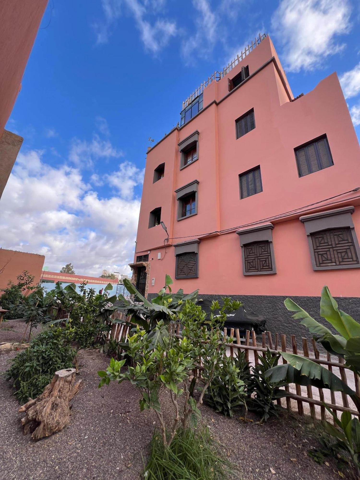 Berber Waves Surf House Hostel Tamraght Εξωτερικό φωτογραφία
