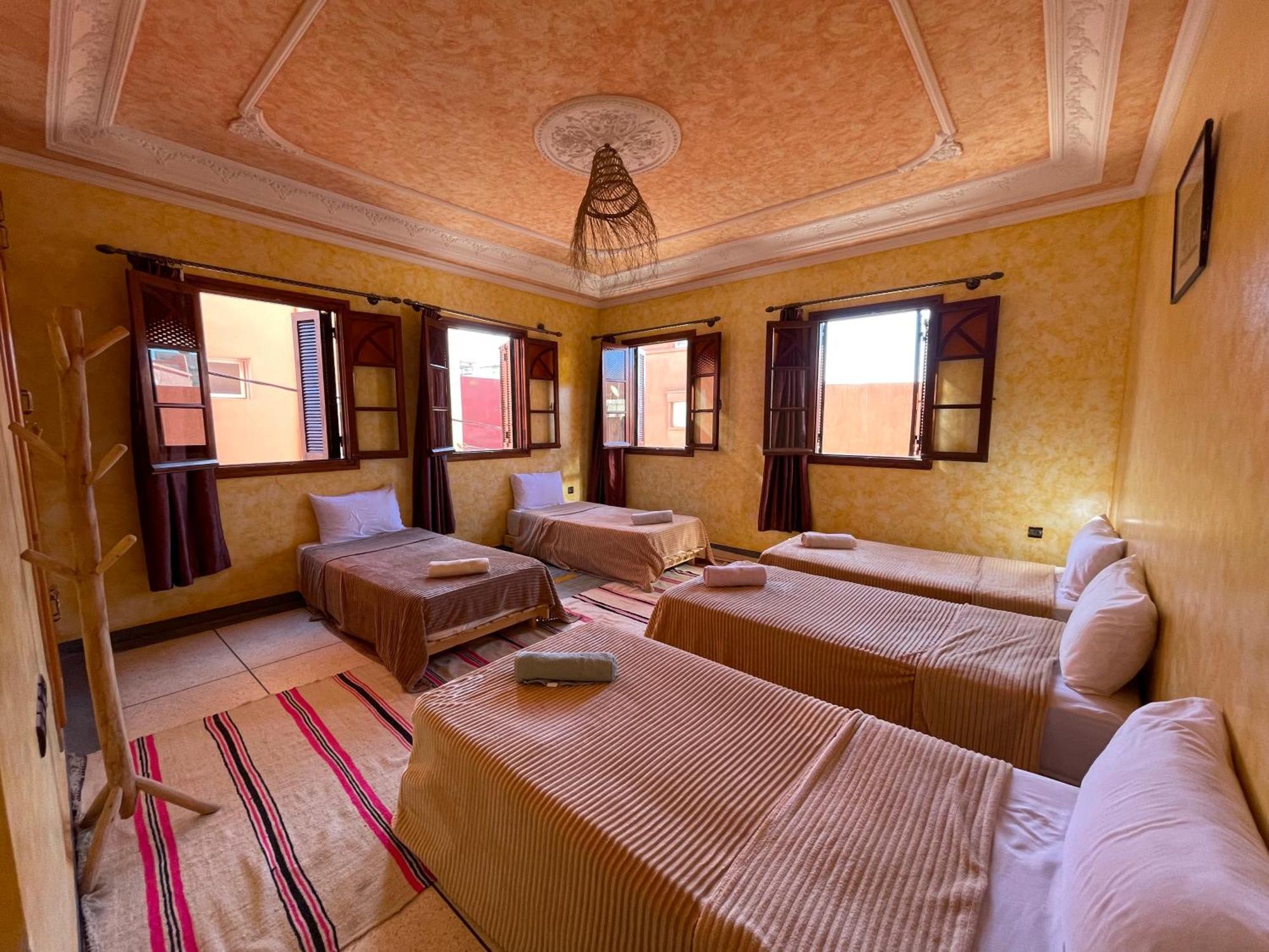 Berber Waves Surf House Hostel Tamraght Εξωτερικό φωτογραφία